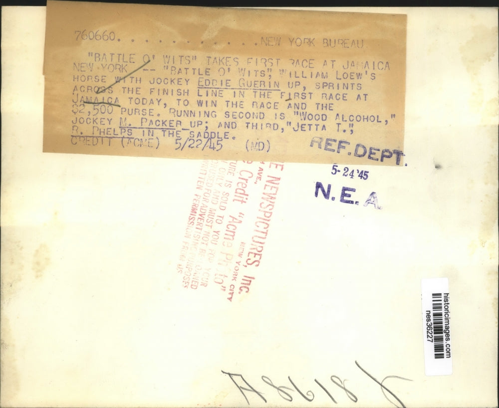 1945 Press Photo Ed Guerin on Battle O Wits wins Jamaica track vs Wood Alcohol