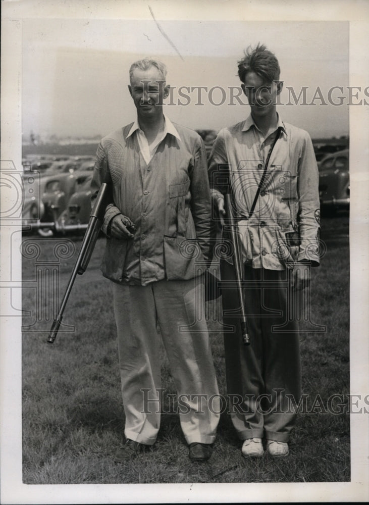 Load image into Gallery viewer, 1938 Press Photo 10th Annual Great Eastern Skeet Championships Dr ER Wray
