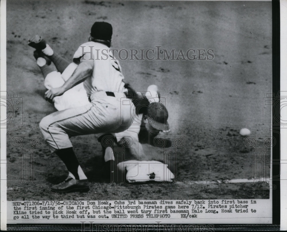 1956 Press Photo Cubs Don Hoak safe at 1st vs Pirates Dale Long in Chicago- Historic Images