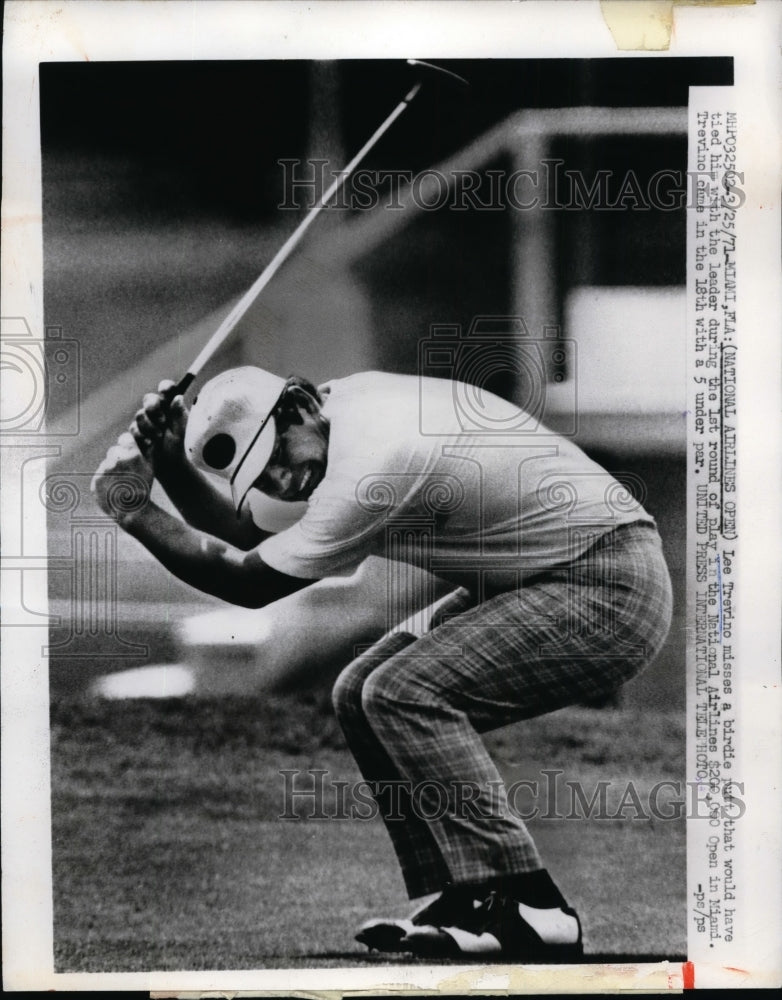 1971 Press Photo Lee Trevino misses birdie in National Airlines Open in Miami Fl- Historic Images