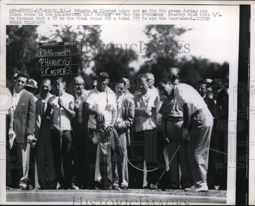 1957 Press Photo Roberto de Vicenzo in All American Golf tourney at Niles ILL- Historic Images