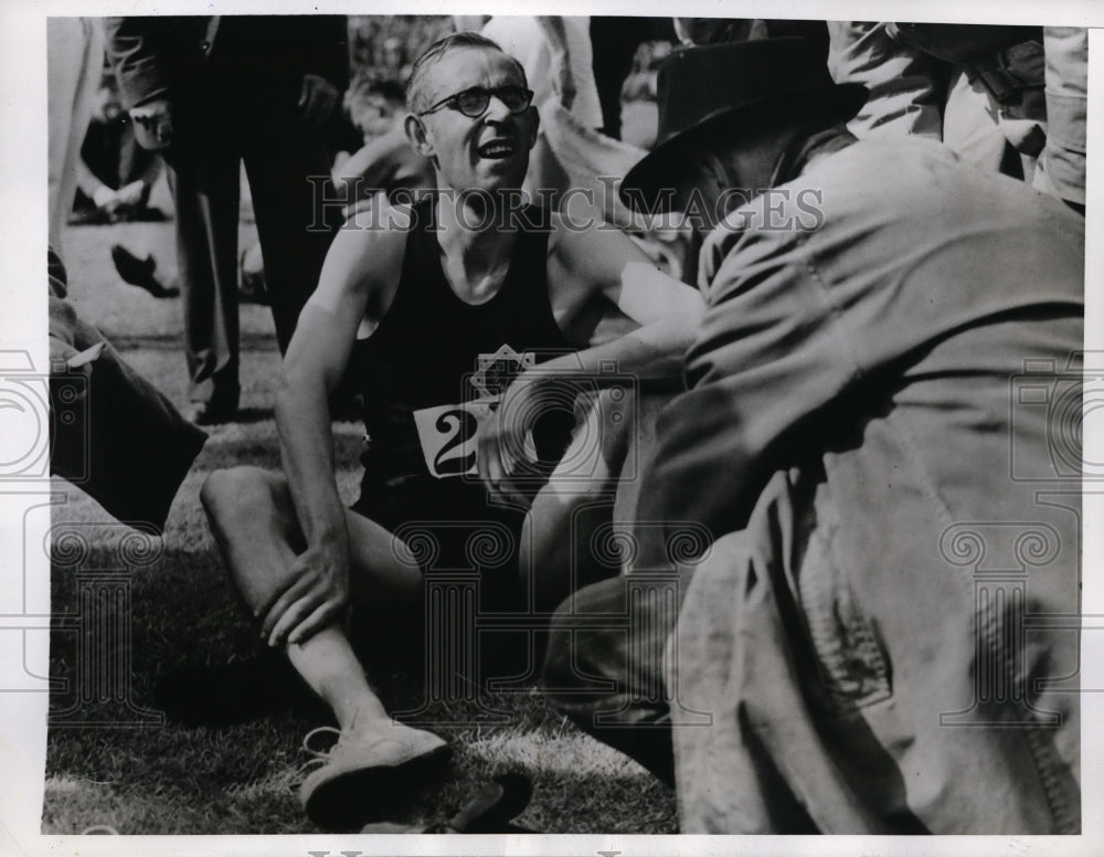 1946 Press Photo Sidney Wooderson won 2 mile event in 9minutes 12.8 seconds- Historic Images