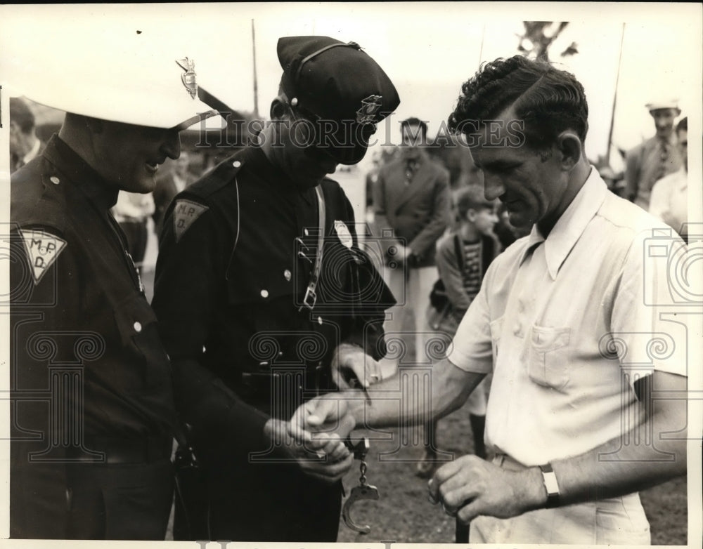 1938 Press Photo Golfer Johnny Revolta at Miami Open tournament - nes38547- Historic Images