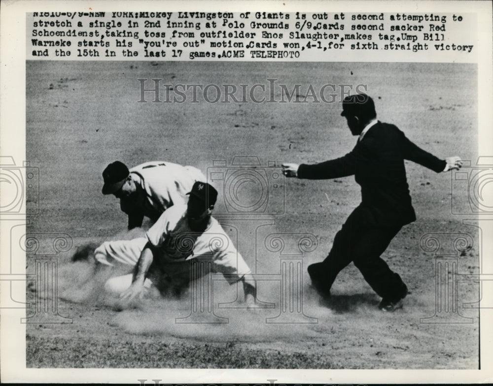 Press Photo Giants Mickey Livingston out at 2nd vs Cardinals Red Schoendienst- Historic Images