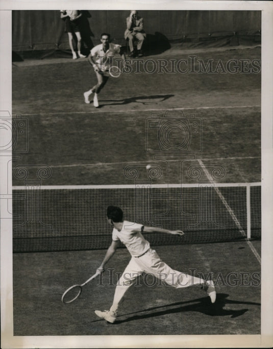 1939 Press Photo Hilbert Hunt Jr vs Henry Prusoff at Forest Hills NY tennis- Historic Images