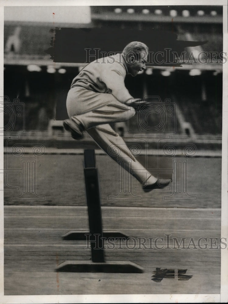 1933 Press Photo George Munger Intercollegiat decathlon champ in Philadelphia- Historic Images