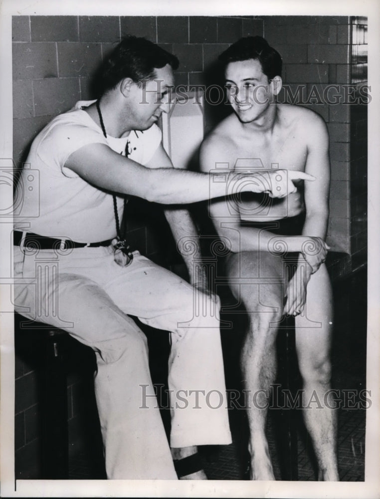 1946 Press Photo Abel Gilbert &amp; swim Charles McCaffrey at Michigan State- Historic Images