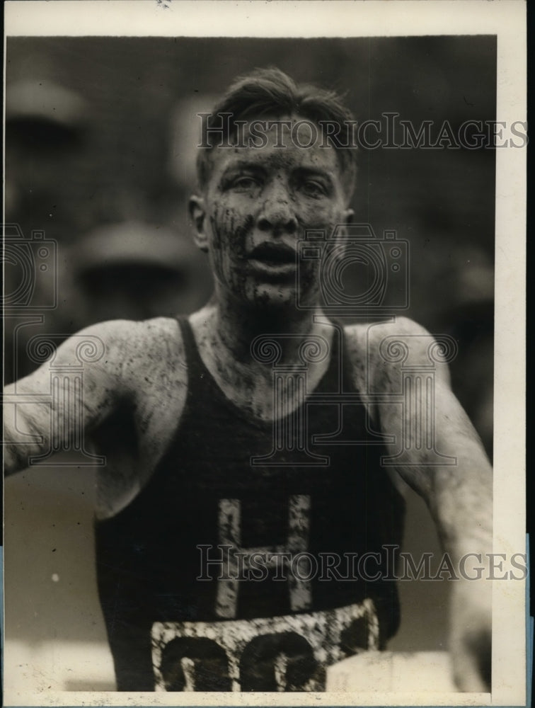 1923 Press Photo James L Reid wins 2 mile run at Intercollegiate meet- Historic Images