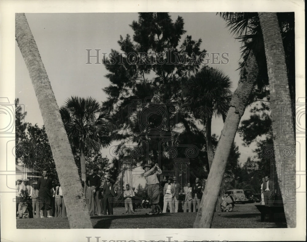1935 Press Photo Bobby Cruickshank, AE Smith at Miami Biltmore Open golf- Historic Images
