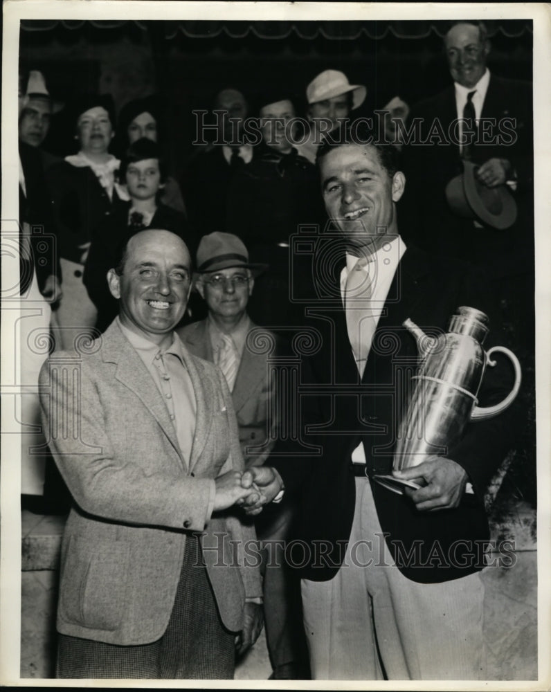 1935 Press Photo Bobby Cruickshank, Johnny Revolta at Orlando Open golf win- Historic Images