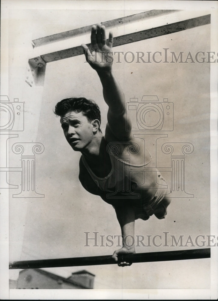 1938 Press Photo Jimmy Roberts USC gymnast at National Collegiate meet- Historic Images