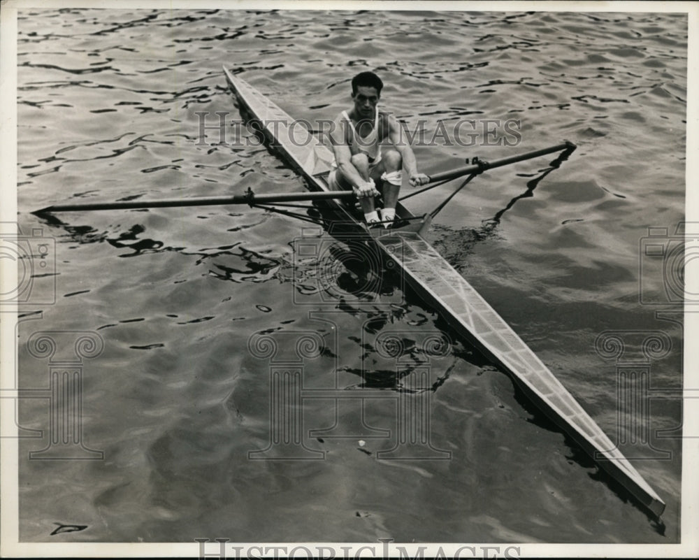 1937 Press Photo Edward Simpson in People&#39;s Regatta race at Philadelphia- Historic Images