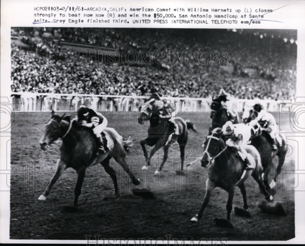 1961 Press Photo W Hartnett on American Comet wins San Antonio Handicap- Historic Images