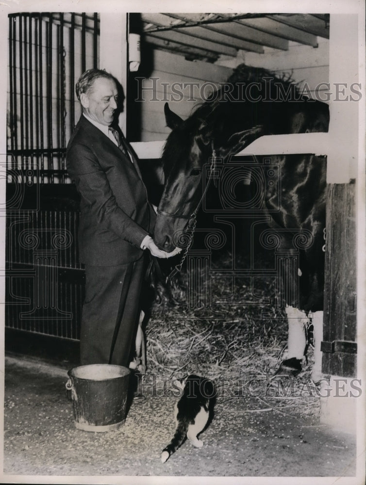 1936 Press Photo William Cane &amp; racehorse Truce for the Hambletonian - nes40928- Historic Images