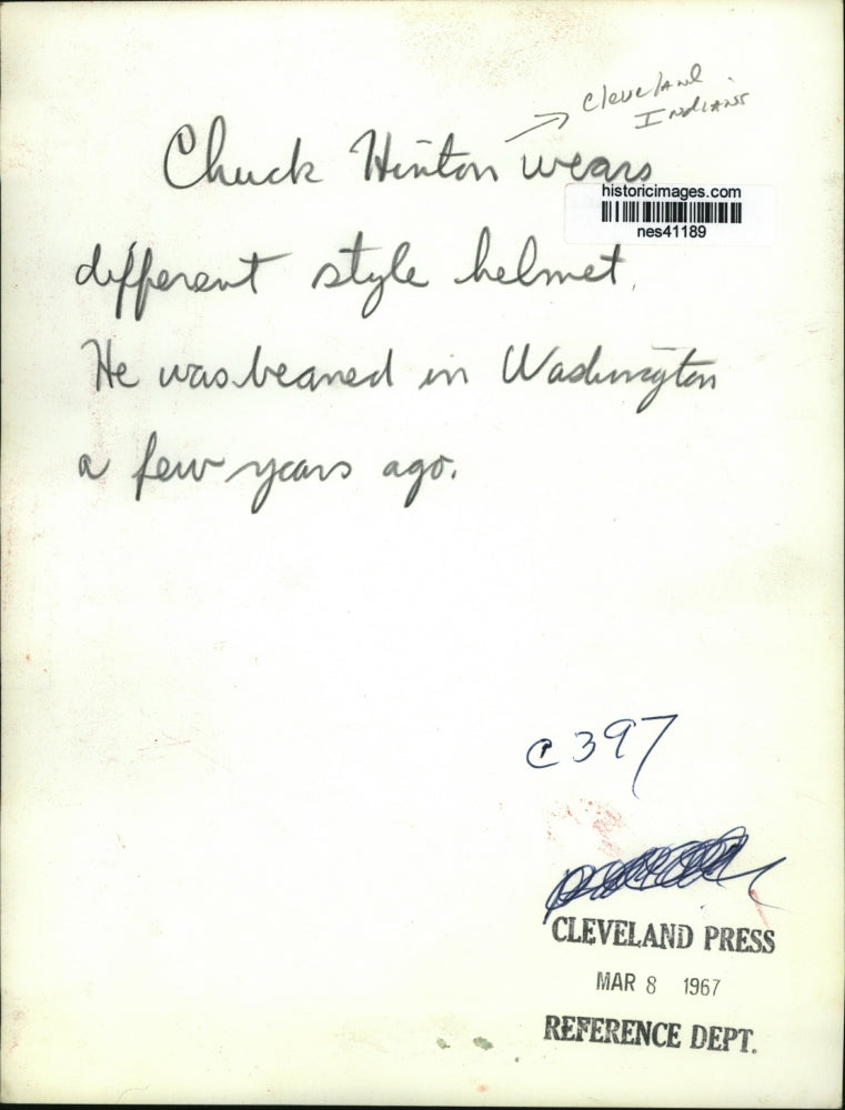 1967 Press Photo Chuck Hinton of Cleveland Indians in new style helmet