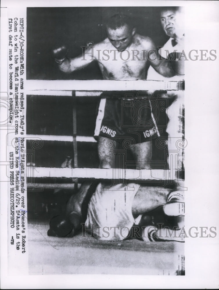 1956 Press Photo Mario D'Agata stands over Robert Cohen in World Bantamweight- Historic Images