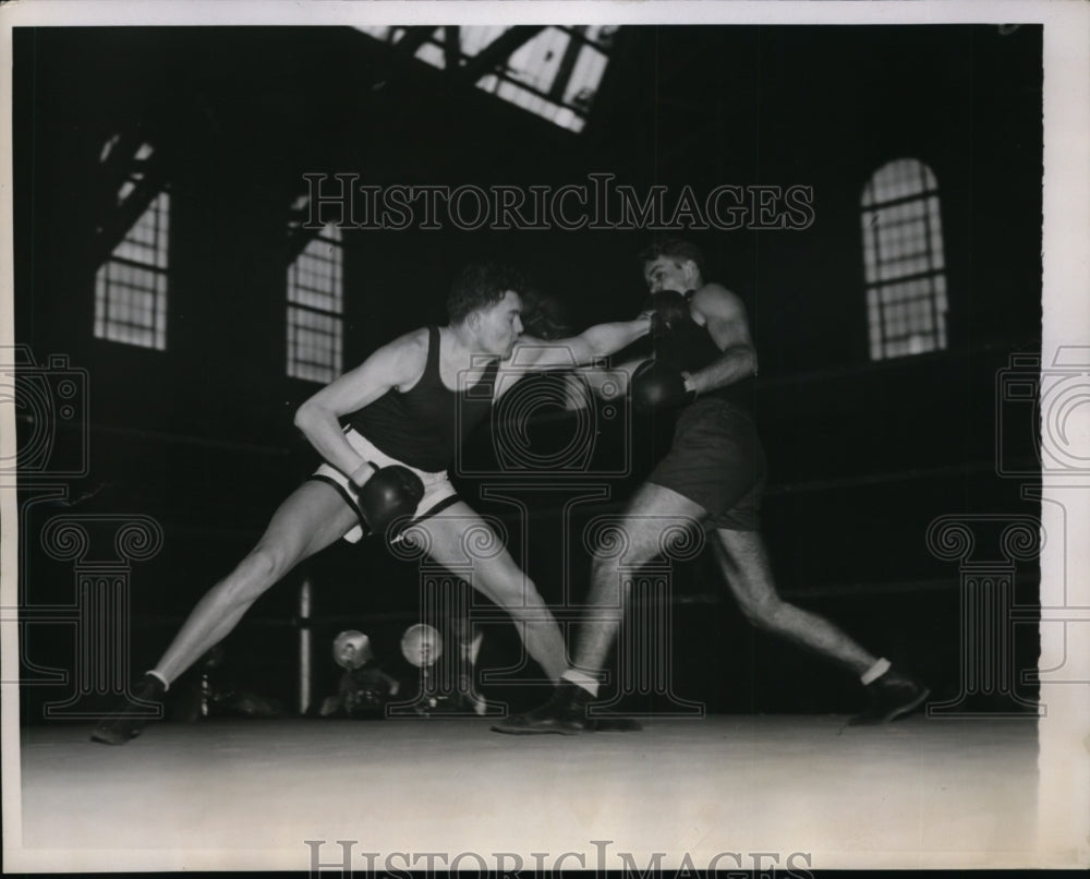 1936 Press Photo Bill Smith vs John Mauger Harvard vs U of PA boxing - nes42742- Historic Images