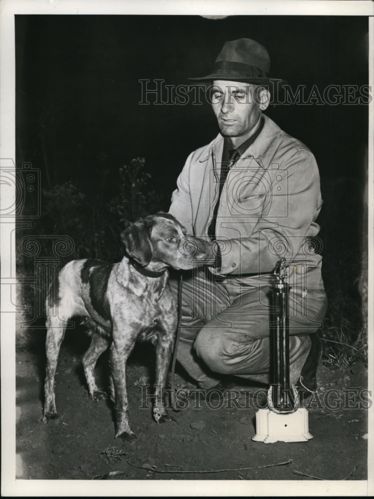 1944 Press Photo Hilmer Peterson &amp; dog at American brittany Club field trials- Historic Images