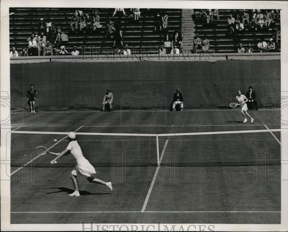 1939 Press Photo Helen Jacobs vs Kay Stammers National Tennis semi final in NY- Historic Images