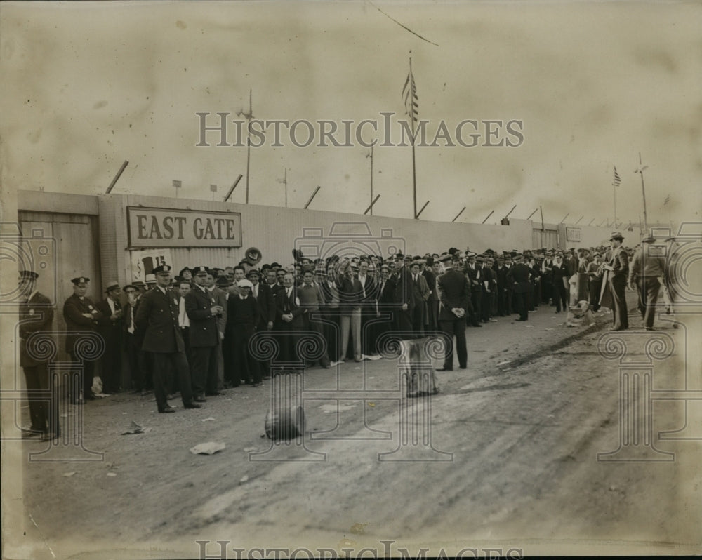 1934 Press Photo Crowds for Ross vs McLarnin bout at Madison Square Garden- Historic Images