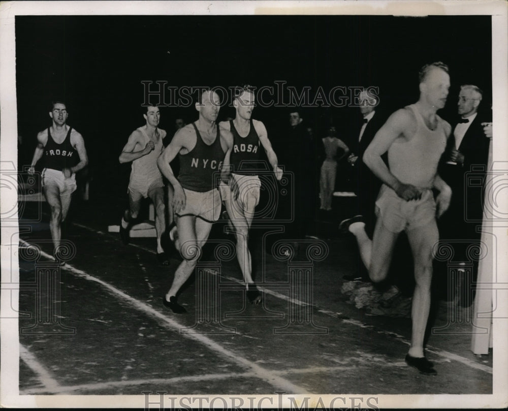 1937 Press Photo Seattle track meet Glenn Cunningham vs U of Washington- Historic Images