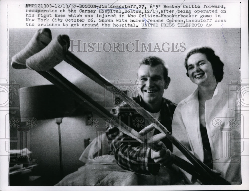 1957 Press Photo Jim Loscutoff Boston Celtic after op on injured knee- Historic Images