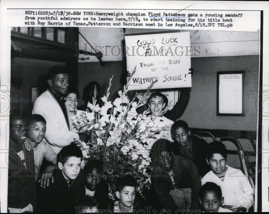 1958 Press Photo Heavyweight champ Floyd Patterson & fans in NYC - nes43809- Historic Images