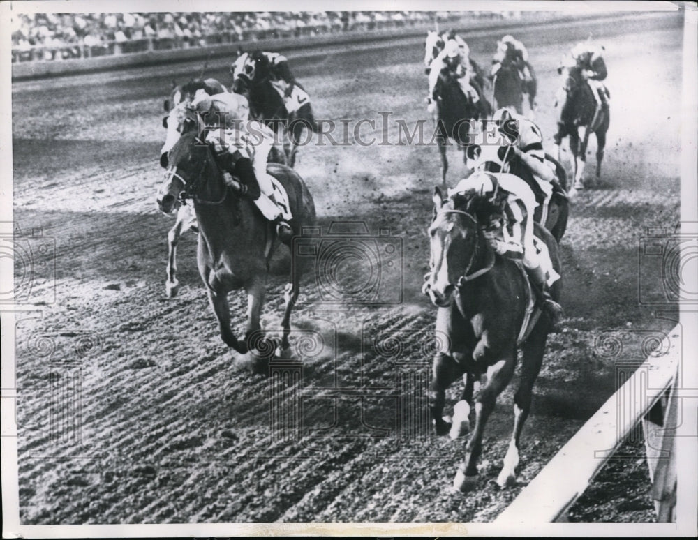 1953 Press Photo Gulfstream Park race in Florida Gerald Porch on Dry Run wins- Historic Images