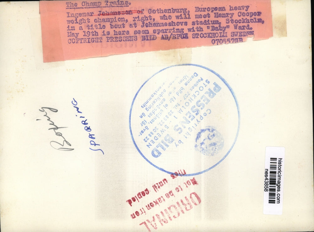 1957 Press Photo Ingemar Johanssen trains for bout vs Henry Cooper - nes43858