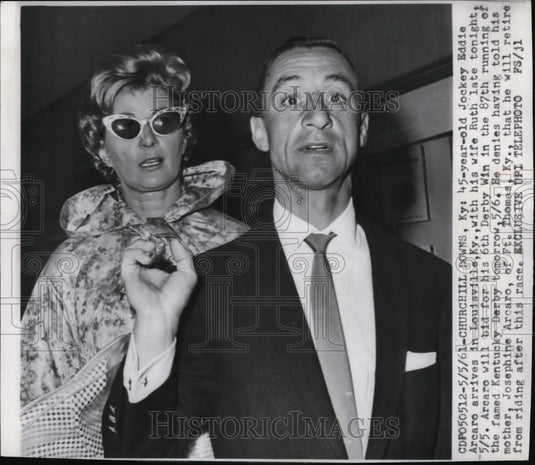 1961 Press Photo Jockey Eddie Arcaro & wife Ruth at Churchill Downs KY- Historic Images