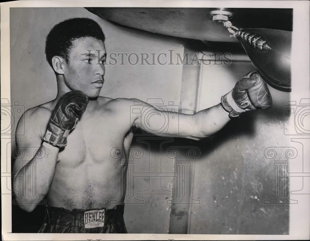 1948 Press Photo Kid Dinamita training before death from brain haemorage- Historic Images