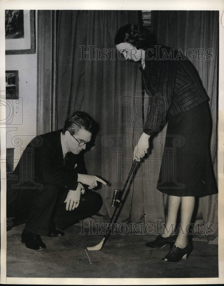 1939 Press Photo Putter with red light invented by Prof AM Low British scientist- Historic Images