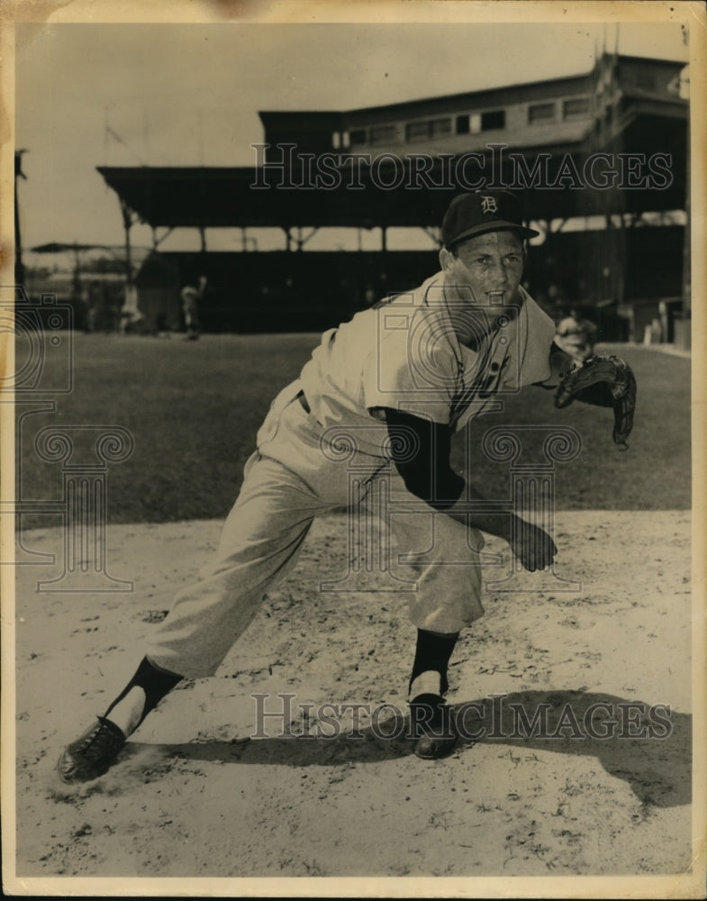 Press Photo Detroit Tigers player Frank Lary at practice - nes44590 - nes44590