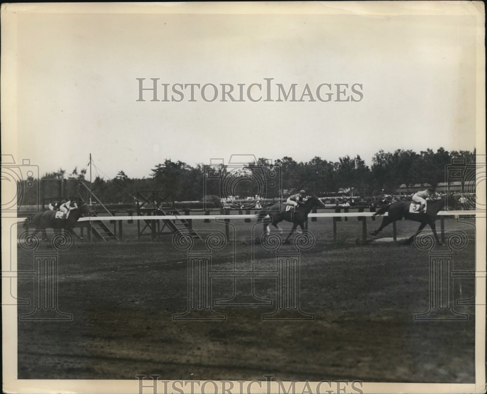 1931 Press Photo Saratoga races Kurtsinger on Parry, French Duchess &amp; All Rowes- Historic Images