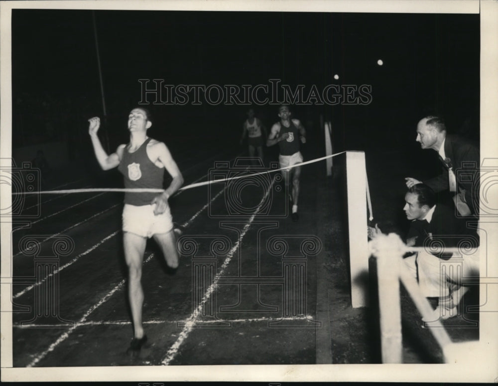 1936 Press Photo USC track Al Fitch wins 400 meters at LA track meet - nes45027- Historic Images