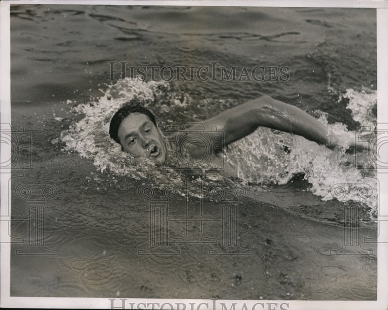 Load image into Gallery viewer, 1936 Press Photo John Gilhula wins 400 meter freestyle at Olympic swim tryouts
