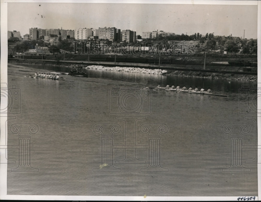 1938 Press Photo Rutgers U varsity crew wins vs Manhattan U varsity crew- Historic Images