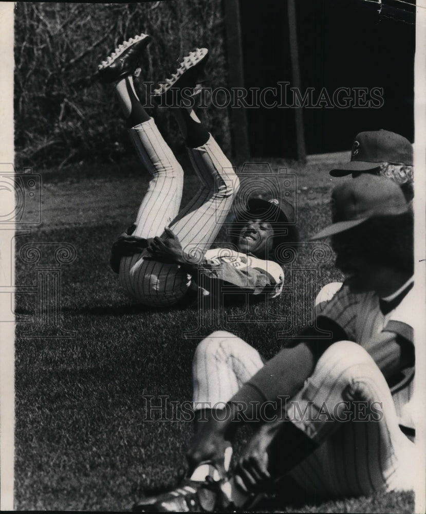 1976 Press Photo Chicago Cubs Jose Cardenal &amp; Bill Madlock at practice- Historic Images