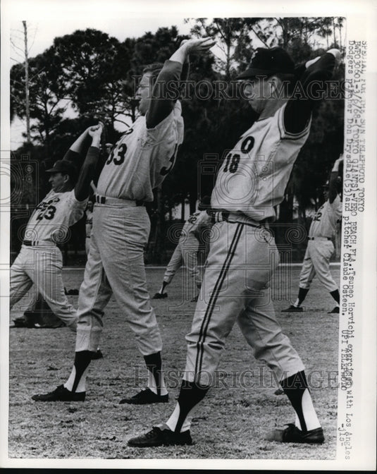 1968 Press Photo Tsuneo Horvichi & LA Dodgers Don Drysdale, Claude Osteen- Historic Images