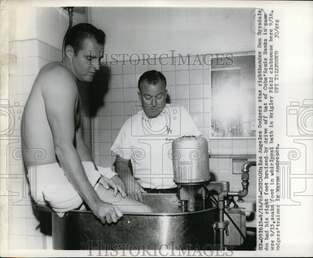 1965 Press Photo LA Dodgers Don Drysdale &amp; trainer Wayne Anderson- Historic Images