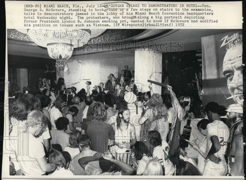 1972 Press Photo Senator George S McGovern at Miami Beach Convention- Historic Images