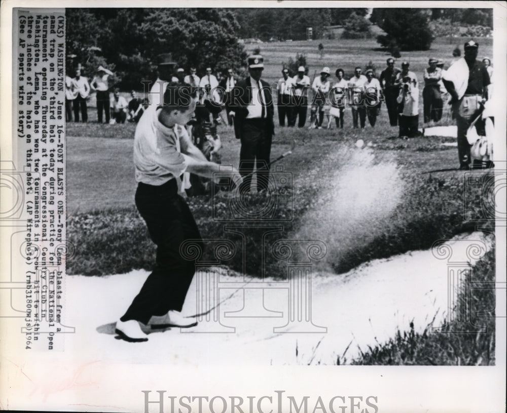 1964 Press Photo Tony Lema in sandtrap at Nationa Open in Washington DC- Historic Images