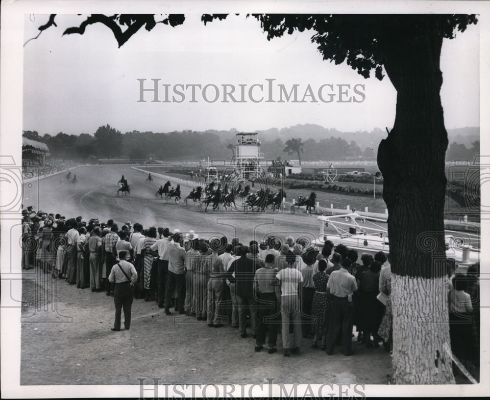 1951 Press Photo Good Time Park Hambletonia race won by Mainliner in NY- Historic Images