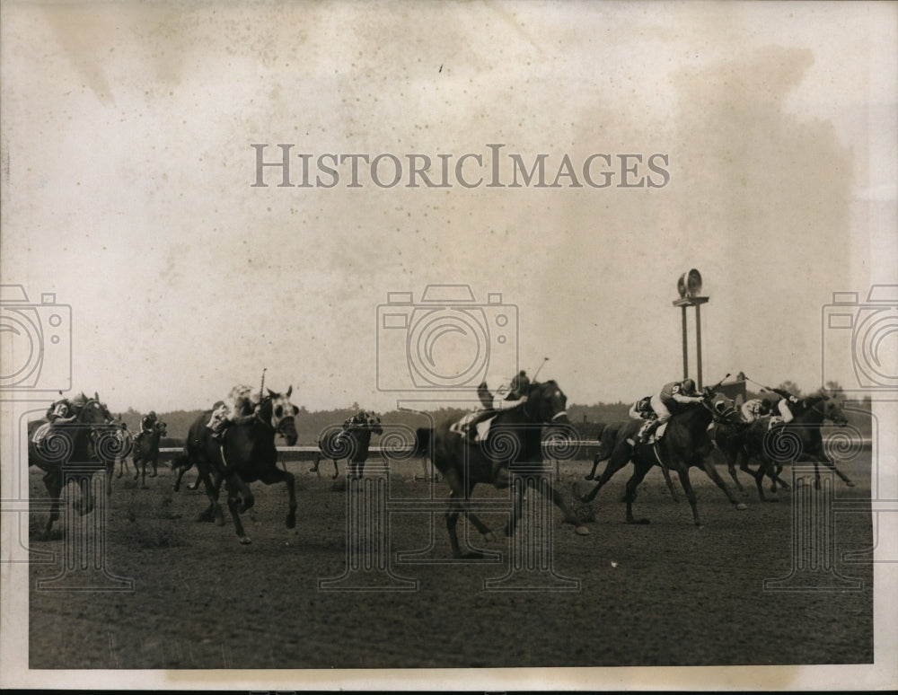 1938 Press Photo Champagne Stakes race Added Money, Porters Mite, Impound- Historic Images