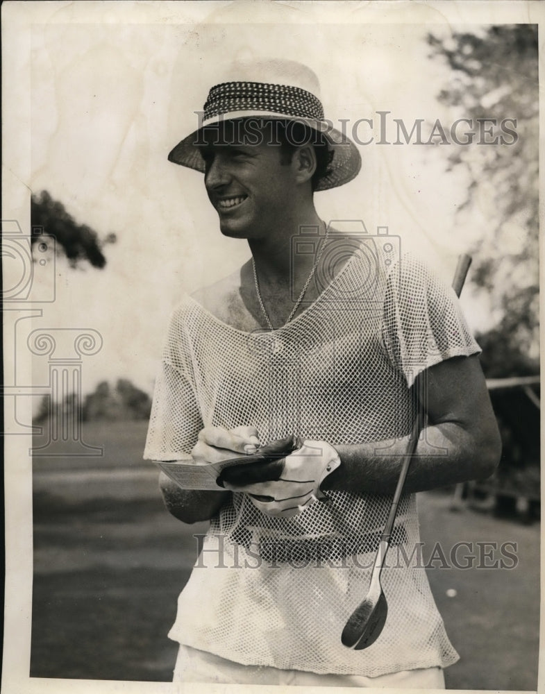 1941 Press Photo Toomy Goodwin at Jess Sweetser Golf tournament in NY- Historic Images