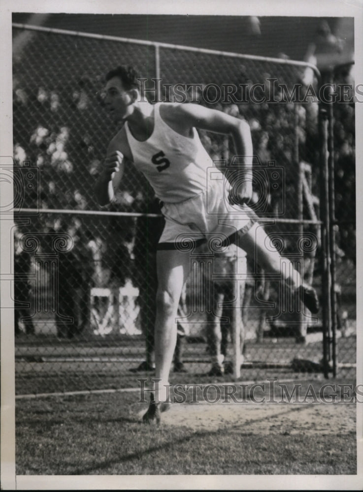 1934 Press Photo Nelson Gray in the discus throw at USC track meet - nes46127- Historic Images