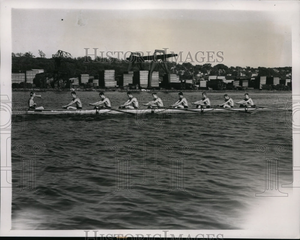 1939 Press Photo University of California crew at practice session - nes46403- Historic Images