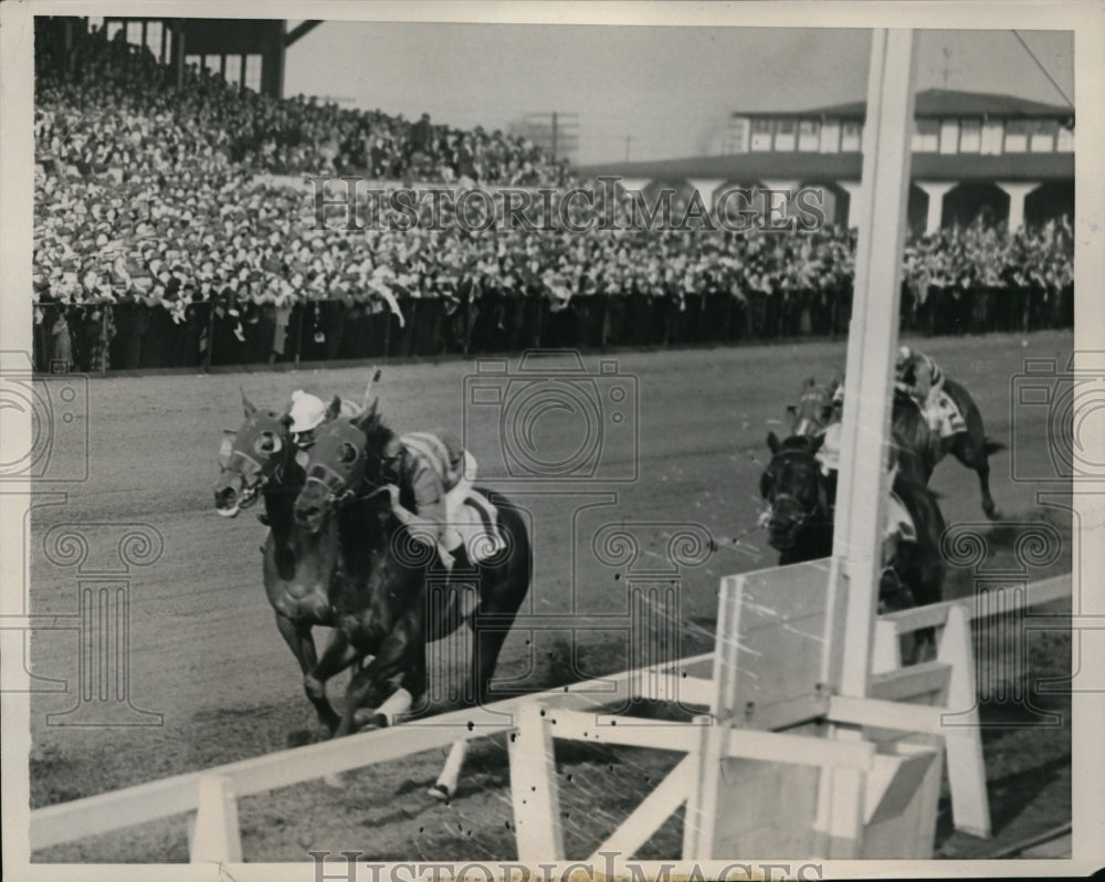 1941 Press Photo Float Away wins vs Highscope at Hawthorne Handicap in Ill- Historic Images