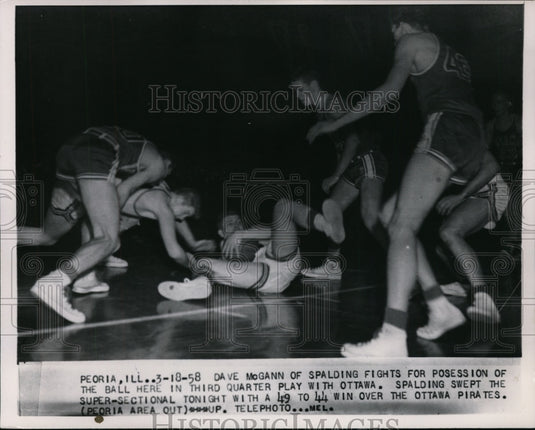 1958 Press Photo Dave McGann of Spalding fights for ball against Ottawa- Historic Images