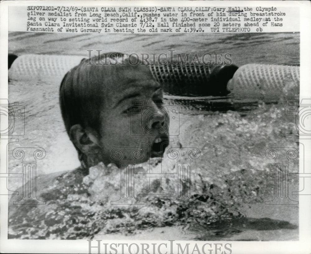 1969 Press Photo Gary Hall in breaststroke 400 meter medley in CA- Historic Images